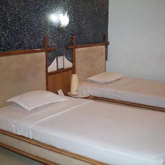 Samdariya Hotel Jabalpur Exterior foto